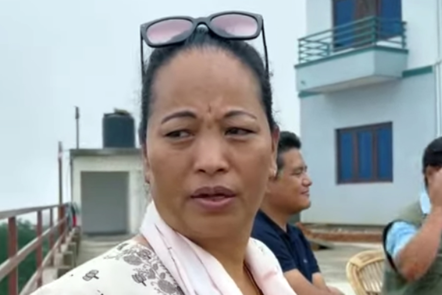 ६१ किलो सुन तस्करी प्रकरणकी आरोपी रोका पक्राउ