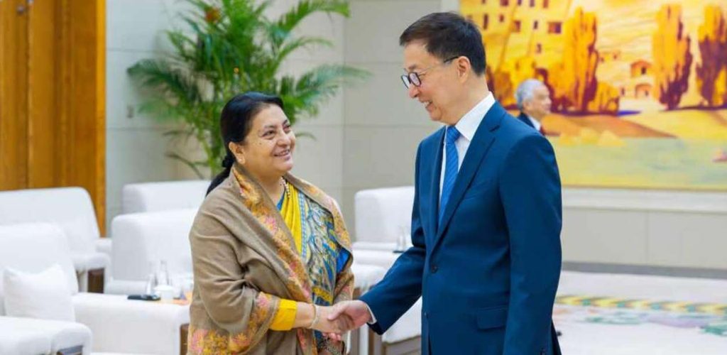 पूर्वराष्ट्रपति भण्डारी र चिनियाँ उपराष्ट्रपतिबीच भेटवार्ता