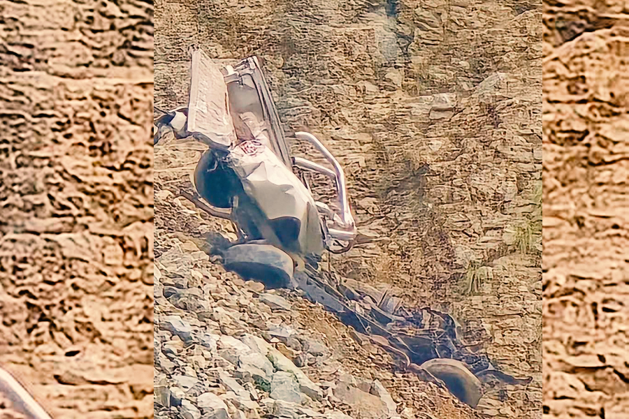 रामेछापमा जिप दुर्घटना, श्रीमतीको मृत्यु, श्रीमान् घाइते