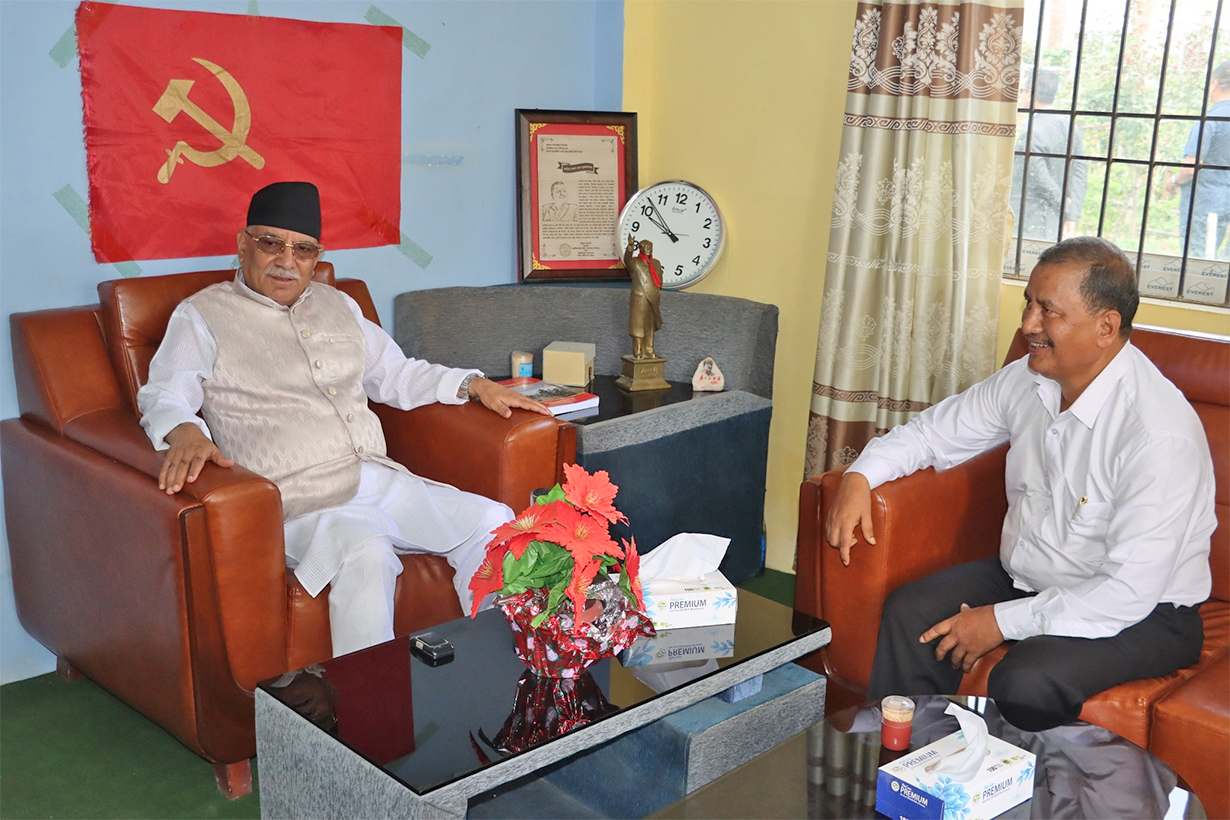 पार्टी एकतालाई निष्कर्षमा पुर्‍याउन प्रचण्ड र विप्लव विच भेटवार्ता