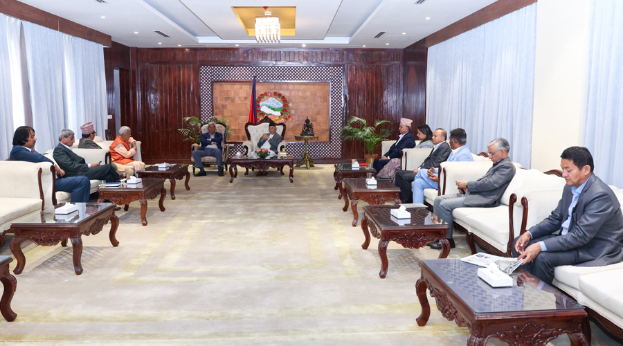 सत्तारुढ दलको बैठक बस्दै