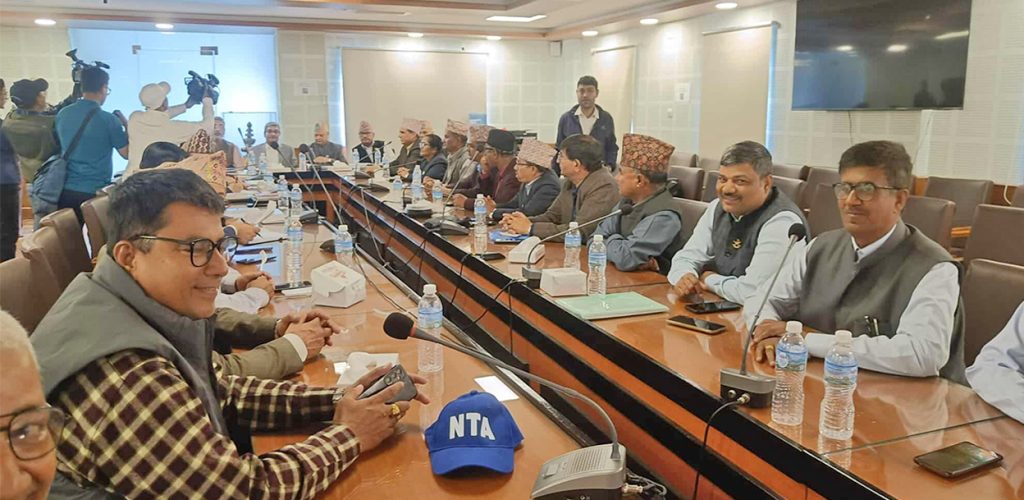 शिक्षकका माग मन्त्रिपरिषद्‌बाट सम्बोधन गर्न सरकार सहमत