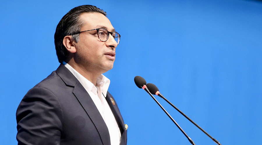 नीति तथा कार्यक्रम १२ वर्षदेखि सँधै कर्मकाण्डी छ : स्वर्णिम वाग्ले