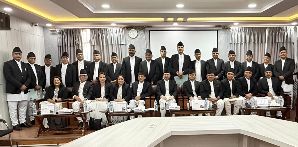 उच्च अदालतका २७ न्यायाधीशले गरे शपथग्रहण