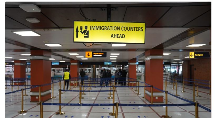 विमानस्थल अध्यागमनमा अख्तियारको छापा