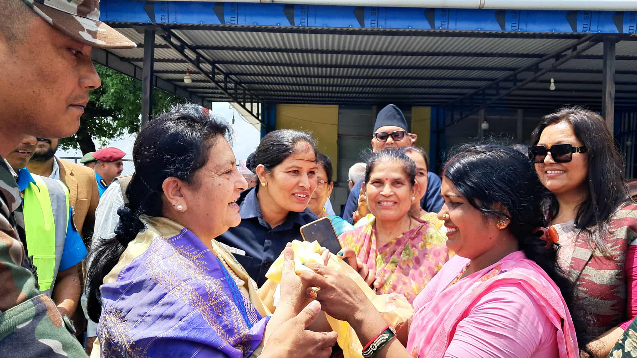 म एमालेको कार्यकर्ता नै हुँ, मलाई गुट चलाउन आउँदै आउँदैन : पूर्वराष्ट्रपति भण्डारी