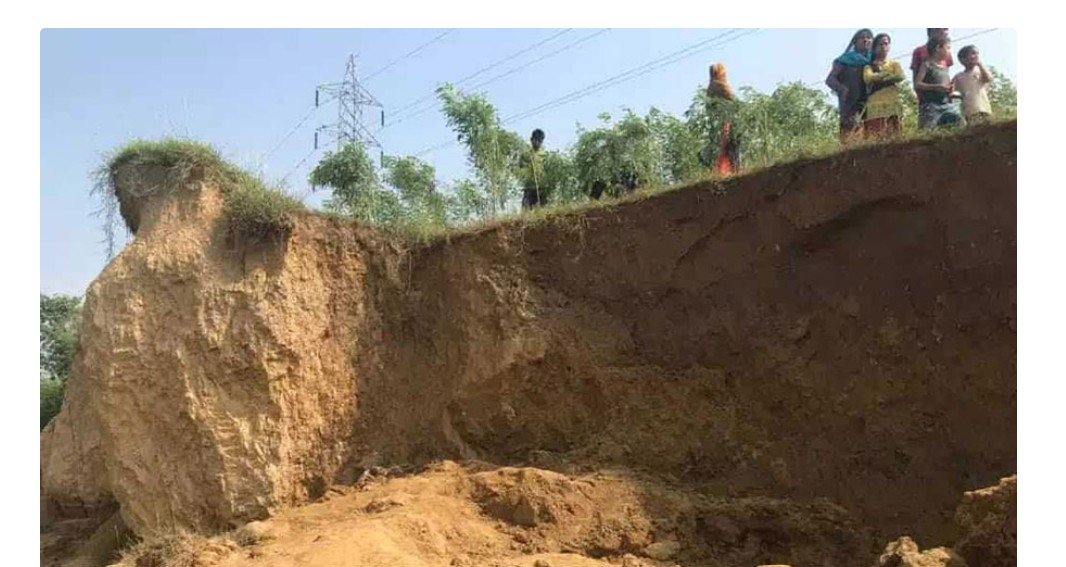 माटोको ढिस्को खस्दा पुरिएर सर्लाहीमा ३ बालबालिकासहित ४ को मृत्यु