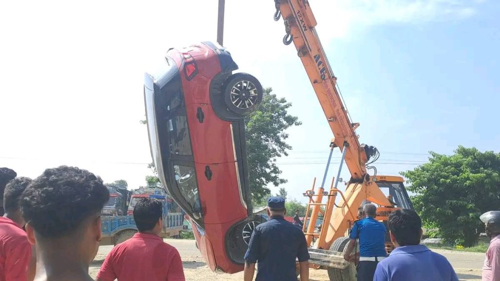 निजी कारबाट १३३ किलो गाँजा बरामद