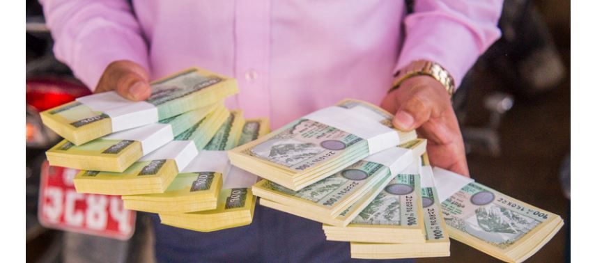 आजदेखि १ सय दरका नयाँ नोट चलनचल्तीमा