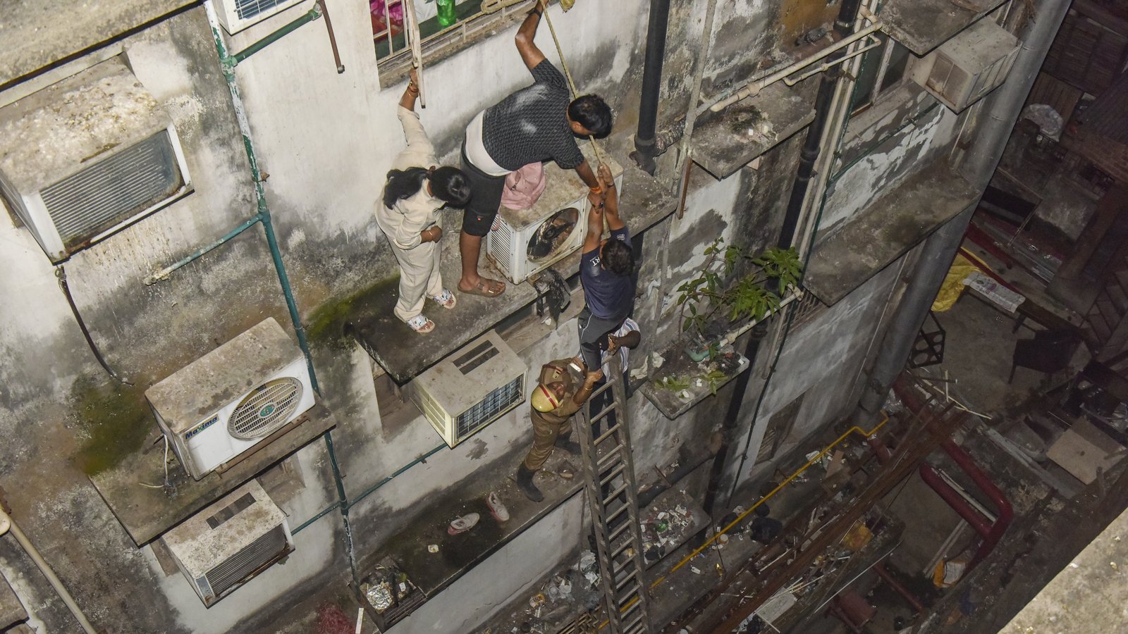 कोलकाताको होटलमा आगलागी, १४ जनाको मृत्यु, १३ घाइते