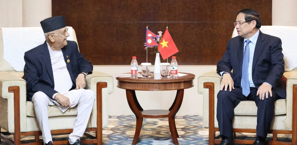 प्रधानमन्त्री ओली र भियतनामका समकक्षी चिङबीच भेटवार्ता