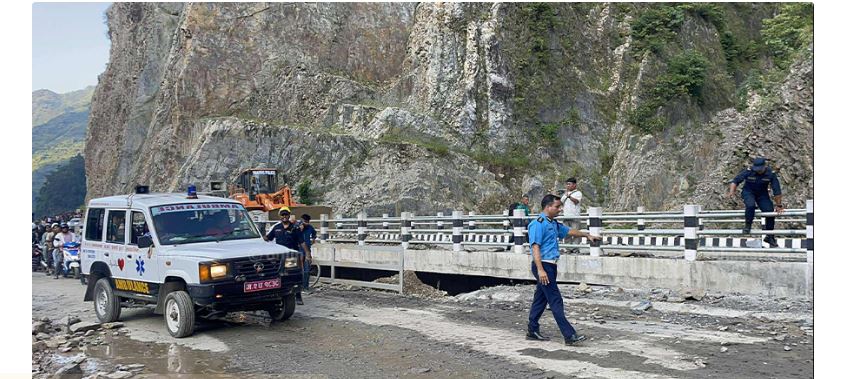 नारायणगढ-मुग्लिन सडकखण्ड एकतर्फी खुल्यो