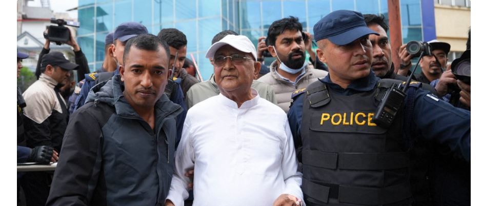 ओलीलाई पक्राउ गर्नुको कारण पेश गर्न सर्वोच्चको आदेश