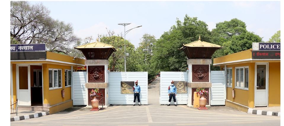 सामाजिक सञ्जालका असम्बन्धित ग्रुपमा नबस्न प्रहरीलाई हेडर्क्वाटरको निर्देशन