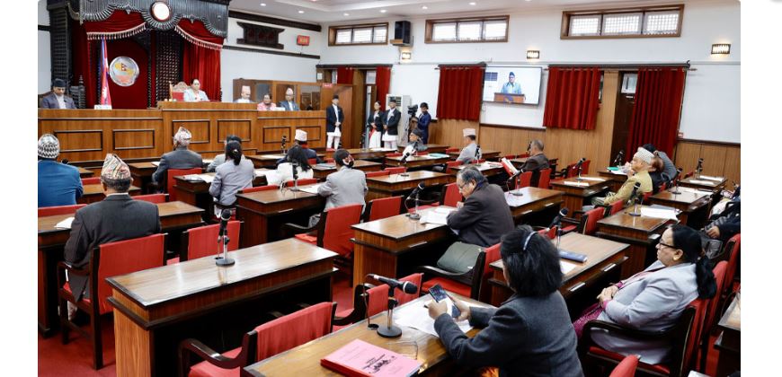 स्वास्थ्य बीमाको विषयमा सरकारको जवाफ माग