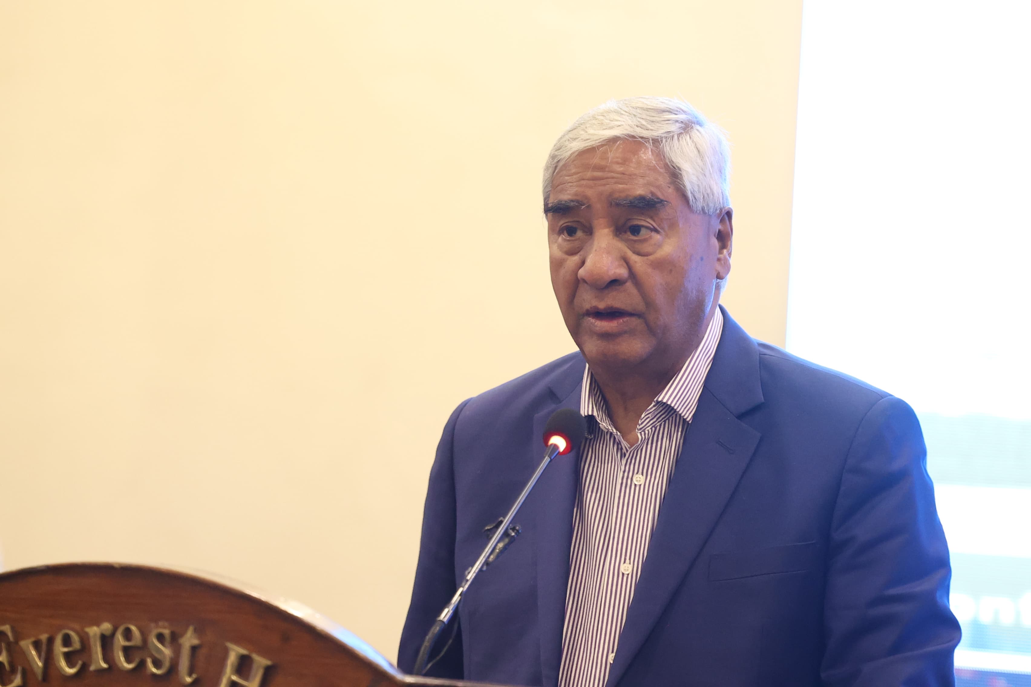 कांग्रेस सभापति देउवाको निवासमा आगजनी