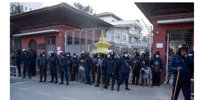 निर्वाचन आयोग परिसरको सुरक्षा व्यवस्थामा कडा