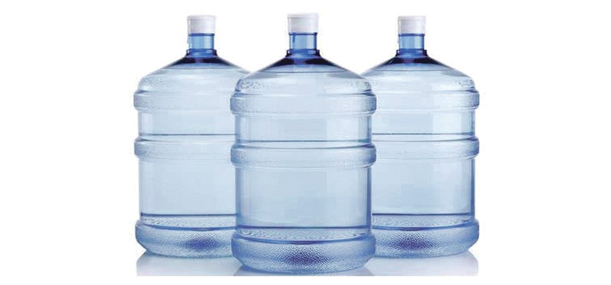 असार र साउनमा मात्रै मापदण्ड विपरीतका प्रशोधित पिउने पानीका ४५६ जार नष्ट